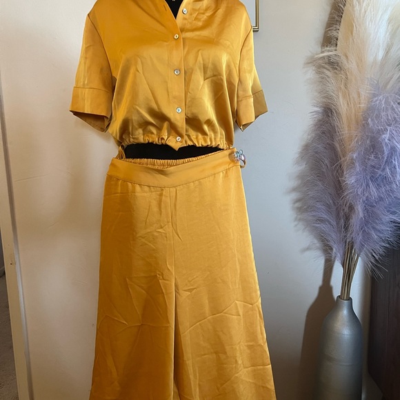 House of Harlow x Revolve matching gold satin set wide leg pants button up top. - Picture 2 of 8